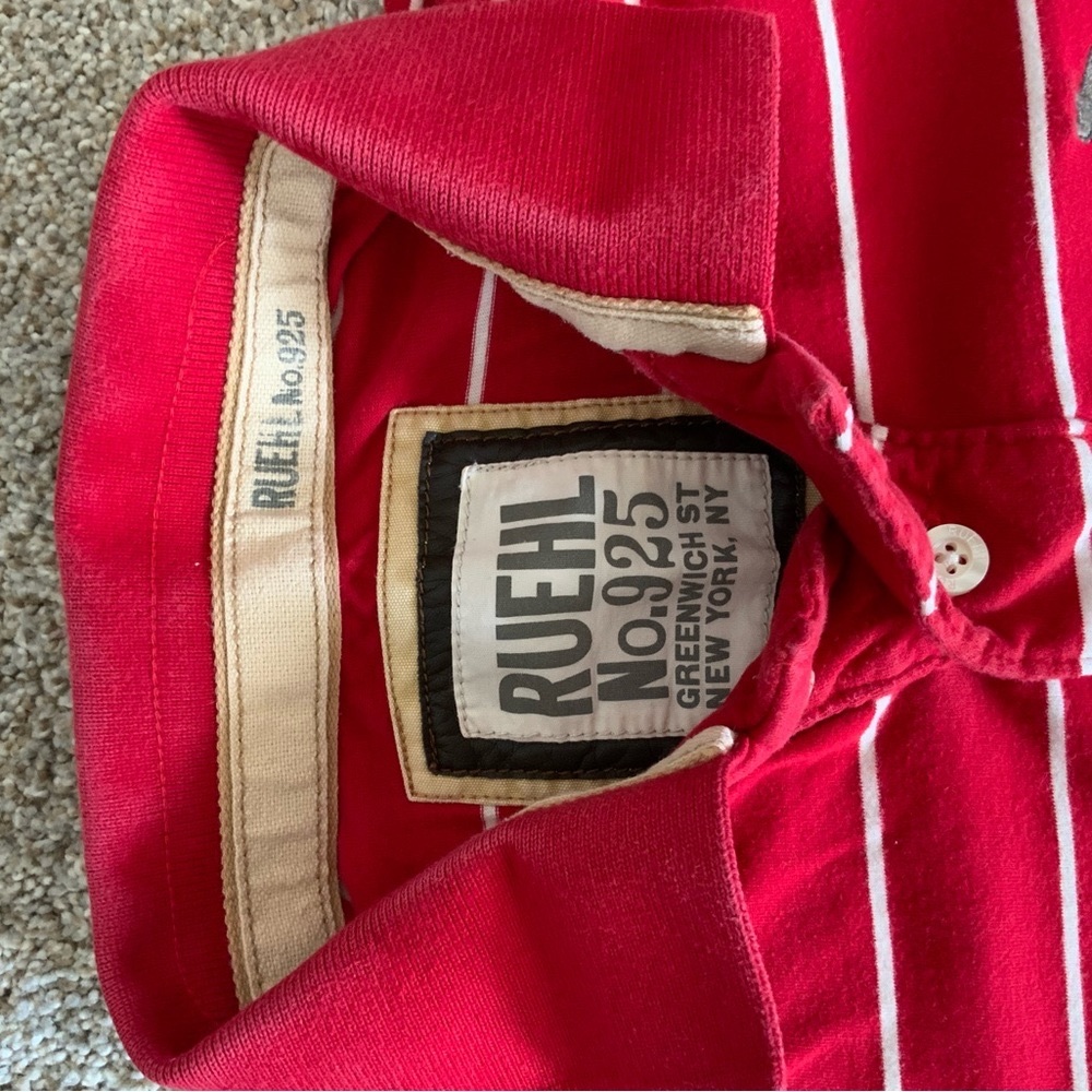 Ruehl No. 925 Red and white stripe polo short sleeve shirt.
